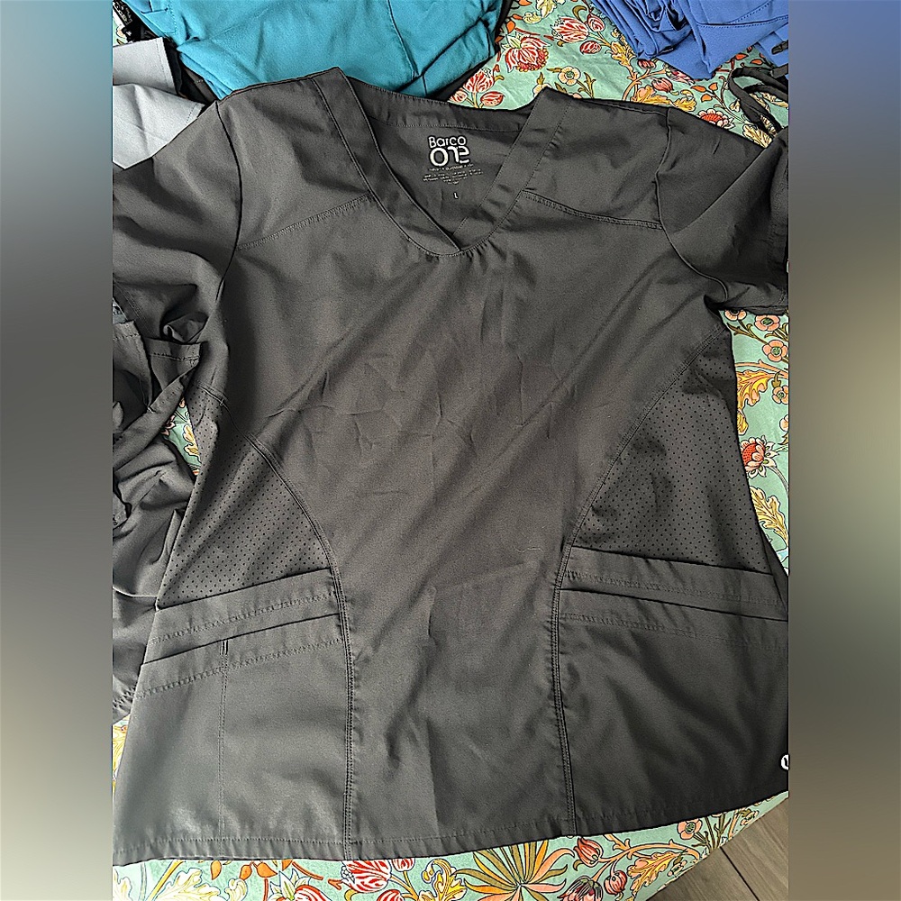 Barco Uniforms Women's V-Neck Black Scrub Top